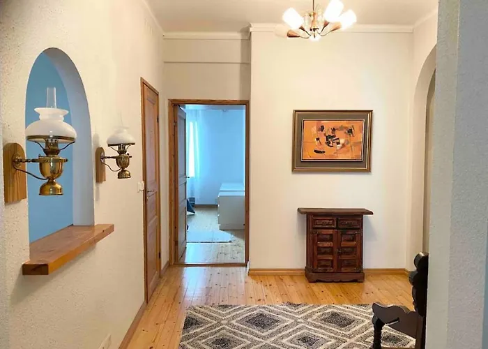 Ullanlinna Big Apartment In The Heart Of Helsinki